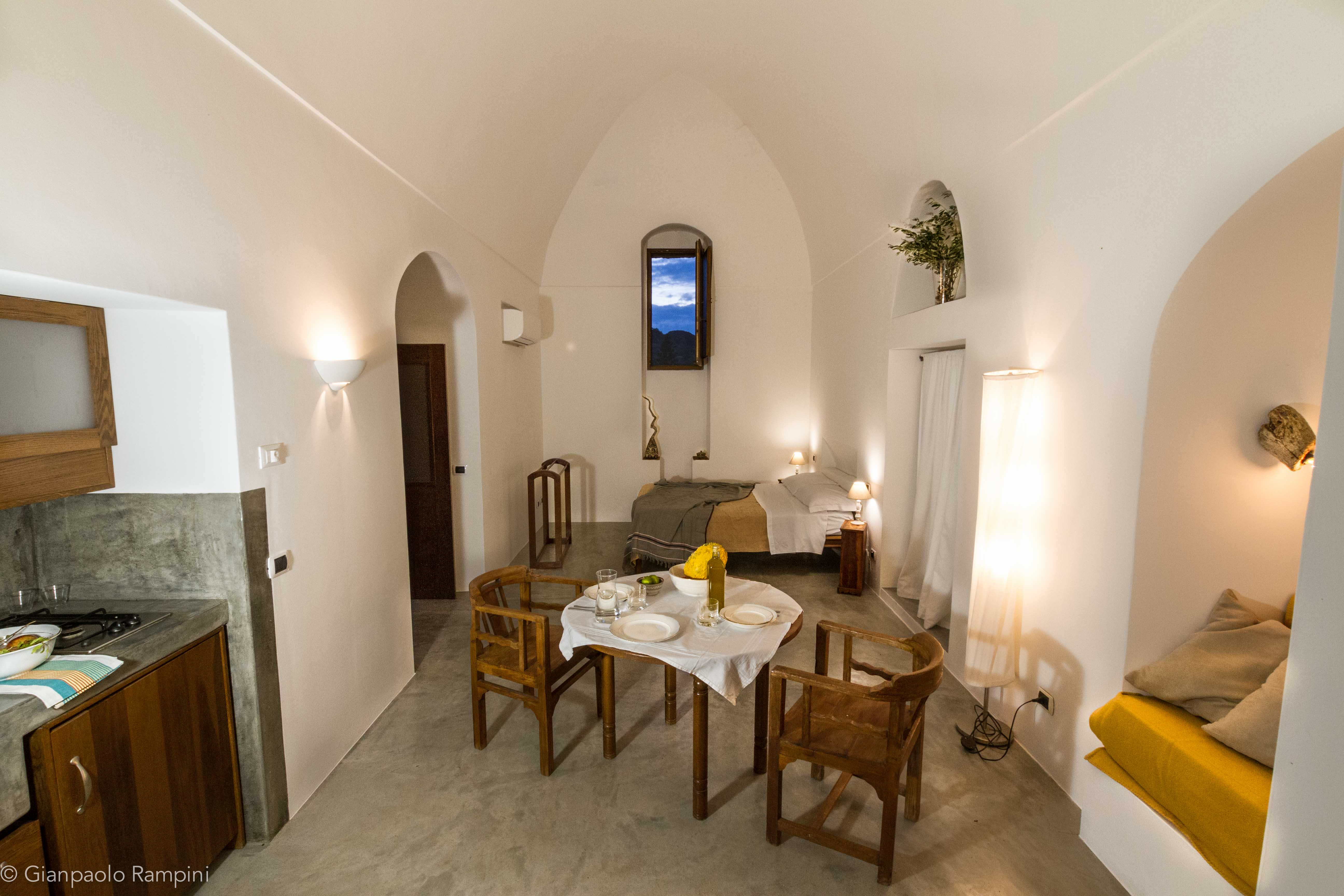 pantelleria dammusi